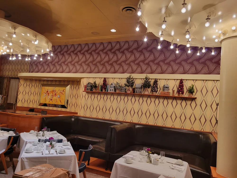 WALLPAPER & INTERIOR work